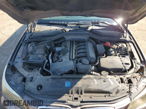 2006 BMW 5 Series 530xi with VIN WBANN73526CN00088, listed as a Copart auction lot 70324494 with 151,241 mi miles and Clean Title. Bid and sale history available at carsss.com. Image 12.