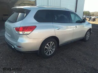2016 Nissan Pathfinder SL with VIN 5N1AR2MN7GC644109, listed as a IAAI auction lot 40877456 with 114,532 mi miles. Bid and sale history available at carsss.com. Image 4.