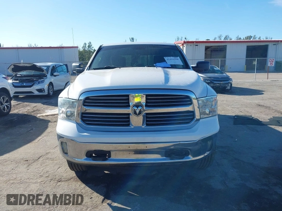 2015 Ram 1500 Big Horn z VIN 1C6RR7TM9FS740459, wystawiony jako IAAI lot #41422104 z przebiegiem 55 396 mil mil oraz . Historia ofert i sprzedaży dostępna na DreamBid. Obrazek 12.