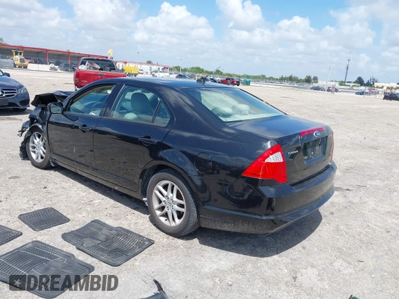 2010 Ford Fusion S with VIN 3FAHP0GA1AR269810, listed as a IAAI auction lot 41945504 with 1 mi miles. Bid and sale history available at carsss.com. Image 3.