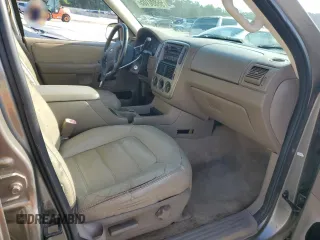 2005 Ford Explorer XLT with VIN 1FMZU63K25UA96267, listed as a Copart auction lot 56800105 with 255,774 mi miles and Salvage title. Bid and sale history available at DreamBid. Image 7.