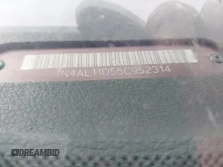 2005 Nissan Altima 2.5 z VIN 1N4AL11D55C952314, wystawiony jako IAAI lot #42261173 z przebiegiem Nie podano mil oraz . Historia ofert i sprzedaży dostępna na DreamBid. Obrazek 11.