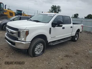 2019 Ford F-350 XL with VIN 1FT8W3BT0KEF89194, listed as a Copart auction lot 62990055 with 82,975 mi miles and Clean title. Bid and sale history available at DreamBid. Image 1.