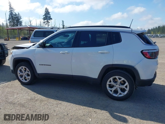 2024 Jeep Compass Latitude with VIN 3C4NJDBN1RT118139, listed as a IAAI auction lot 42053643 with 19,645 mi miles. Bid and sale history available at carsss.com. Image 14.