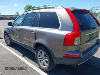 2010 Volvo XC90 I6 с VIN YV4982CZ3A1545799, выставлен на аукционе IAAI как лот 42298055 с пробегом 160 859 миль миль и . История ставок и продаж доступна на DreamBid. Изображение 3.