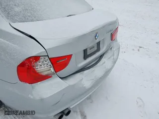2011 BMW 3 Series 328i xDrive with VIN WBAPK5G54BNN81237, listed as a IAAI auction lot 41571797 with 176,035 mi miles. Bid and sale history available at carsss.com. Image 6.