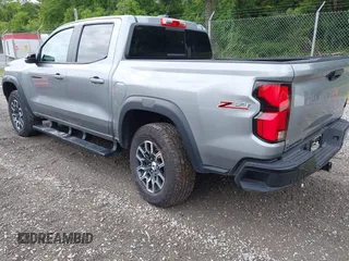 2024 Chevrolet Colorado 4WD Z71 with VIN 1GCPTDEK3R1152059, listed as a IAAI auction lot 42383826 with 4,002 mi miles and . Bid and sale history available at DreamBid. Image 3.