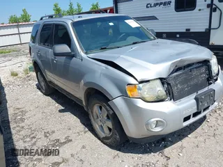 2010 Ford Escape XLT с VIN 1FMCU0D7XAKB01802, выставлен на аукционе IAAI как лот 42454339 с пробегом 230 924 миль миль и . История ставок и продаж доступна на DreamBid. Изображение 1.