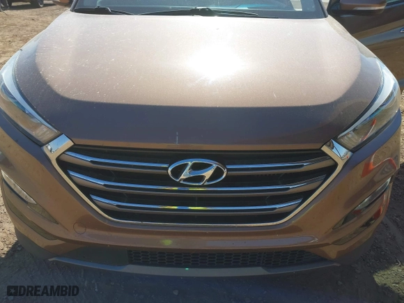 2016 Hyundai Tucson Sport with VIN KM8J33A20GU211615, listed as a IAAI auction lot 41685718 with 97,458 mi miles. Bid and sale history available at carsss.com. Image 6.