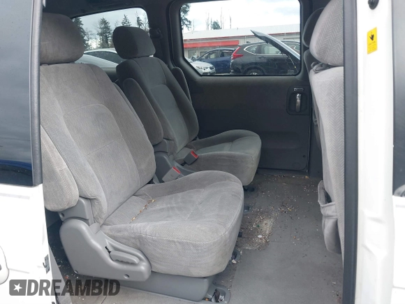 2005 Kia Sedona LX with VIN KNDUP132X56742698, listed as a IAAI auction lot 41637967 with 118,346 mi miles. Bid and sale history available at carsss.com. Image 8.