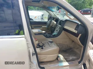 2005 Lincoln Aviator with VIN 5LMEU88H85ZJ14746, listed as a IAAI auction lot 42290699 with 190,127 mi miles and . Bid and sale history available at DreamBid. Image 5.