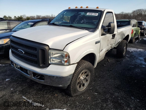 2005 Ford F-350 XL z VIN 1FTWF31P05EB41019, wystawiony jako Copart lot #82401704 z przebiegiem 114 329 mil mil oraz Szkoda całkowita • Salvage title. Historia ofert i sprzedaży dostępna na DreamBid. Obrazek 1.