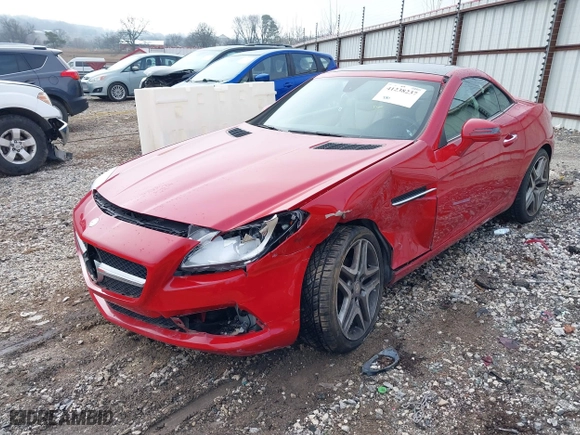 2013 Mercedes-Benz SLK-Class SLK 250 with VIN WDDPK4HAXDF064844, listed as a IAAI auction lot 41238237 with 61,180 mi miles. Bid and sale history available at carsss.com. Image 17.