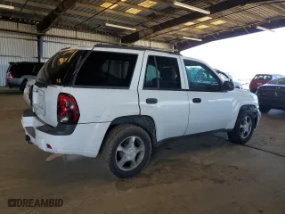 2008 Chevrolet TrailBlazer Fleet w/2FL with VIN 1GNDT13S682185884, listed as a Copart auction lot 51647725 with 179,461 mi miles and Salvage Title. Bid and sale history available at carsss.com. Image 3.