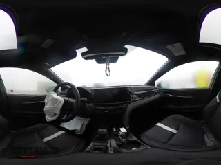 2025 Toyota Camry LE z VIN 4T1DAACK5SU543384, wystawiony jako IAAI lot #41522073 z przebiegiem 27 308 mil mil oraz . Historia ofert i sprzedaży dostępna na DreamBid. Obrazek 18.