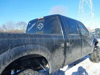 2011 Ford F-250 XL z VIN 1FT7W2BT0BEA11988, wystawiony jako IAAI lot #41285381 z przebiegiem 214 286 mil mil oraz . Historia ofert i sprzedaży dostępna na DreamBid. Obrazek 13.