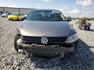 2012 Volkswagen Jetta SEL z VIN 3VWLP7AJ6CM321645, wystawiony jako Copart lot #55826355 z przebiegiem 178 683 mil mil oraz Szkoda całkowita • Salvage title. Historia ofert i sprzedaży dostępna na DreamBid. Obrazek 5.