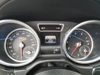2017 Mercedes-Benz GLS 550 z VIN 4JGDF7DE8HA936688, wystawiony jako Copart lot #55679235 z przebiegiem 59 009 mil mil oraz Szkoda całkowita • Salvage title. Historia ofert i sprzedaży dostępna na DreamBid. Obrazek 9.