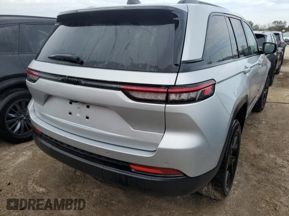 2024 Jeep Grand Cherokee Altitude with VIN 1C4RJGAG7R8546592, listed as a Copart auction lot 75140834 with Not provided miles and Non repairable. Bid and sale history available at DreamBid. Image 6.