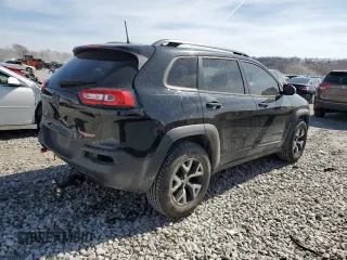 2017 Jeep Cherokee Trailhawk L Plus with VIN 1C4PJMBB5HW513075, listed as a Copart auction lot 49499425 with 136,185 mi miles and Salvage Title. Bid and sale history available at carsss.com. Image 3.