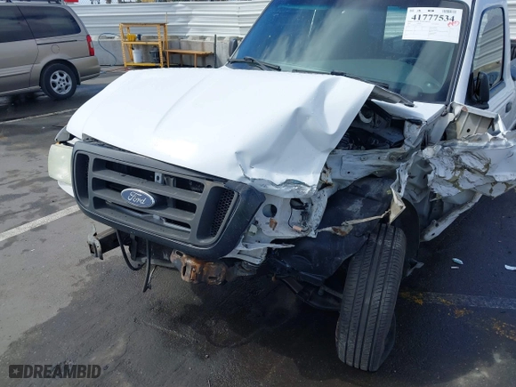 2005 Ford Ranger XL with VIN 1FTYR10U95PA65011, listed as a IAAI auction lot 41777534 with 1 mi miles. Bid and sale history available at carsss.com. Image 6.