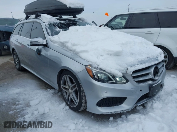 2016 Mercedes-Benz E-Class E 350 Luxury with VIN WDDHH8JBXGB335197, listed as a IAAI auction lot 41344354 with 96,164 mi miles. Bid and sale history available at carsss.com. Image 1.