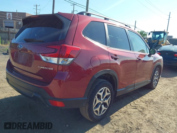 2023 Subaru Forester Premium with VIN JF2SKAEC0PH460025, listed as a IAAI auction lot 42774474 with 15,677 mi miles and . Bid and sale history available at DreamBid. Image 4.