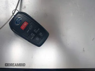 2022 Toyota Sienna XLE z VIN 5TDYRKEC8NS123217, wystawiony jako IAAI lot #42224483 z przebiegiem 73 802 mil mil oraz . Historia ofert i sprzedaży dostępna na DreamBid. Obrazek 11.