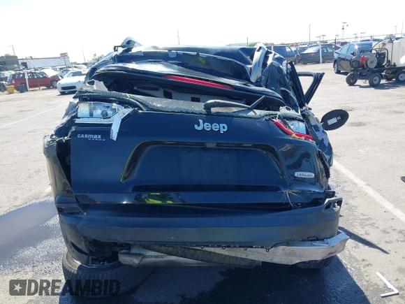 2019 Jeep Cherokee Latitude Plus with VIN 1C4PJLLB6KD154914, listed as a IAAI auction lot 42312708 with Not provided miles and . Bid and sale history available at DreamBid. Image 16.