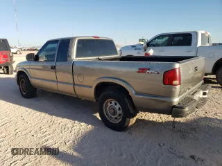 2002 GMC Sonoma SLS with VIN 1GTDT19W728210959, listed as a Copart auction lot 77271144 with 219,083 mi miles and Salvage Title. Bid and sale history available at carsss.com. Image 2.