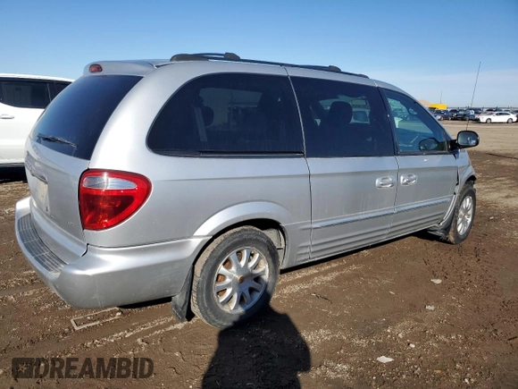 2002 Chrysler Town & Country LXi with VIN 2C4GP54L32R583216, listed as a Copart auction lot 45880365 with 0 mi miles and Salvage Title. Bid and sale history available at carsss.com. Image 3.