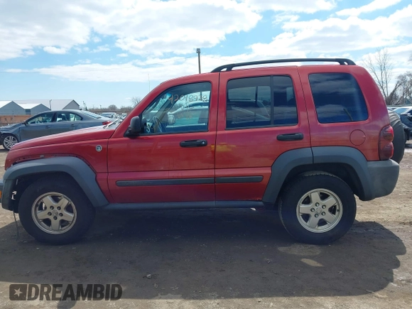 2007 Jeep Liberty Sport with VIN 1J4GL48K47W712628, listed as a IAAI auction lot 42018928 with 176,326 mi miles. Bid and sale history available at carsss.com. Image 14.