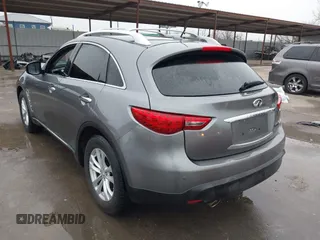 2015 Infiniti QX70 с VIN JN8CS1MUXFM380576, выставлен на аукционе IAAI как лот 41516132 с пробегом 109 662 миль миль и . История ставок и продаж доступна на DreamBid. Изображение 3.