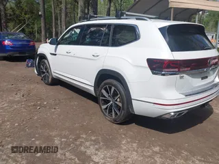 2024 Volkswagen Atlas SEL Premium R-Line with VIN 1V2FR2CA2RC617765, listed as a IAAI auction lot 41990546 with 15,098 mi miles and . Bid and sale history available at DreamBid. Image 3.