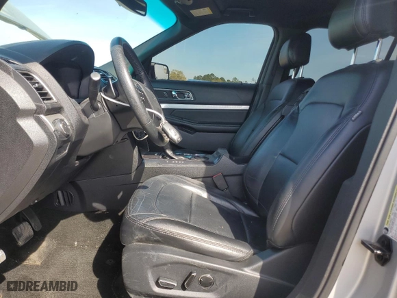 2016 Ford Explorer XLT with VIN 1FM5K7D82GGB78059, listed as a Copart auction lot 50624465 with 128,944 mi miles and Salvage Title. Bid and sale history available at carsss.com. Image 7.