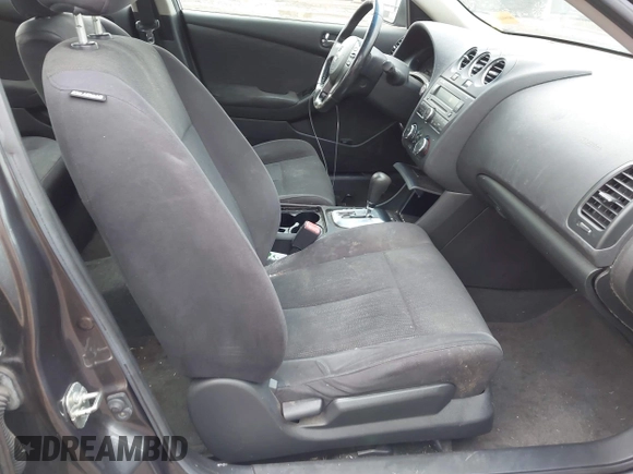 2011 Nissan Altima 2.5 S with VIN 1N4AL2AP3BN461207, listed as a IAAI auction lot 42087855 with 179,938 mi miles. Bid and sale history available at carsss.com. Image 5.