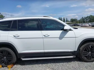 2019 Volkswagen Atlas SEL Premium с VIN 1V2NR2CAXKC622911, выставлен на аукционе IAAI как лот 42582636 с пробегом 171 431 миль миль и . История ставок и продаж доступна на DreamBid. Изображение 13.