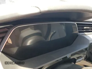 2024 Audi Q8 e-tron z VIN WA16AAGE4RB051463, wystawiony jako Copart lot #55693475 z przebiegiem Nie podano mil oraz Szkoda całkowita • Salvage title. Historia ofert i sprzedaży dostępna na DreamBid. Obrazek 9.