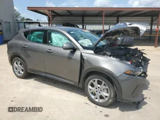 2024 Dodge Hornet R/T with VIN ZACPDFCW6R3A29068, listed as a Copart auction lot 61591825 with Not provided miles and Non repairable. Bid and sale history available at DreamBid. Image 4.