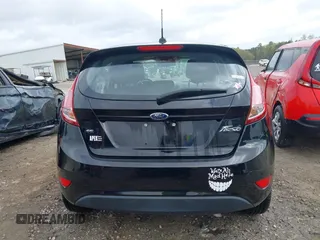 2018 Ford Fiesta SE with VIN 3FADP4EJ0JM133190, listed as a IAAI auction lot 41952815 with 69,930 mi miles. Bid and sale history available at carsss.com. Image 17.