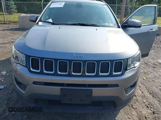 2018 Jeep Compass Latitude with VIN 3C4NJDBB6JT200846, listed as a IAAI auction lot 42777847 with 170,481 mi miles and . Bid and sale history available at DreamBid. Image 6.