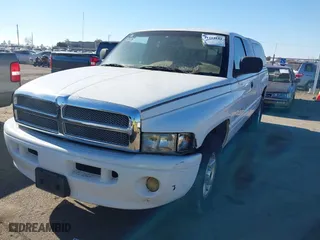 2000 Dodge Ram 1500 with VIN 1B7HC13Z3YJ191235, listed as a IAAI auction lot 41414124 with 180,098 mi miles. Bid and sale history available at carsss.com. Image 6.