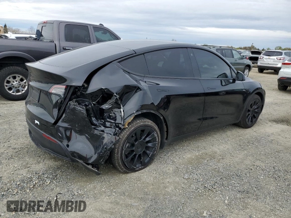 2021 Tesla Model Y Long Range with VIN 5YJYGDEE0MF183109, listed as a Copart auction lot 49760675 with 37,831 mi miles and Salvage Title. Bid and sale history available at DreamBid. Image 3.