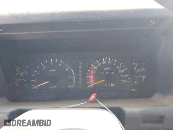 1994 Isuzu Trooper z VIN JACDH58V6R7910682, wystawiony jako IAAI lot #41919864 z przebiegiem 220 336 mil mil oraz . Historia ofert i sprzedaży dostępna na DreamBid. Obrazek 7.