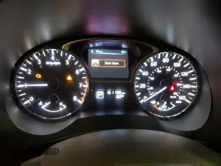 2014 Nissan Pathfinder Platinum with VIN 5N1AR2MN0EC634597, listed as a Copart auction lot 61038825 with 161,196 mi miles and Salvage title. Bid and sale history available at DreamBid. Image 9.