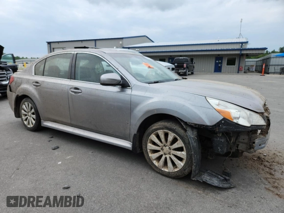 2011 Subaru Legacy Limited Power Moon z VIN 4S3BMBK6XB3237624, wystawiony jako Copart lot #59481315 z przebiegiem 211 351 mil mil oraz Szkoda całkowita • Salvage title. Historia ofert i sprzedaży dostępna na DreamBid. Obrazek 4.