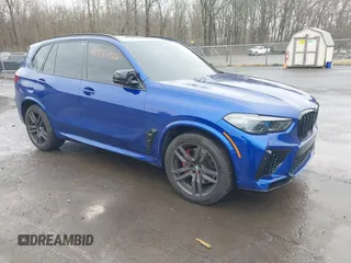 2022 BMW X5 M z VIN 5YMJU0C03N9M51891, wystawiony jako IAAI lot #41737922 z przebiegiem 35 725 mil mil oraz . Historia ofert i sprzedaży dostępna na DreamBid. Obrazek 1.