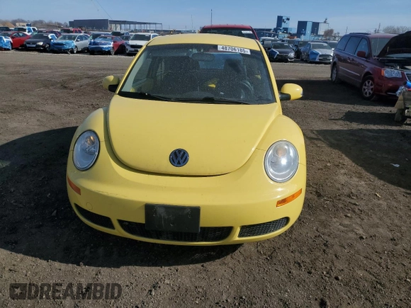 2010 Volkswagen Beetle with VIN 3VWPW3AGXAM018270, listed as a Copart auction lot 48706185 with 157,896 mi miles and Clean title. Bid and sale history available at DreamBid. Image 5.