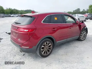 2015 Lincoln MKC z VIN 5LMCJ1A95FUJ08766, wystawiony jako IAAI lot #42105062 z przebiegiem 146 398 mil mil oraz . Historia ofert i sprzedaży dostępna na DreamBid. Obrazek 4.