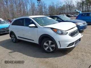 2017 Kia Niro LX with VIN KNDCB3LC8H5041747, listed as a IAAI auction lot 41764016 with 103,329 mi miles. Bid and sale history available at carsss.com. Image 1.